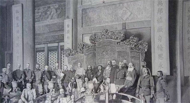 是清朝让我国落后于世界的吗(分析清朝后期中国落后于世界的原因)