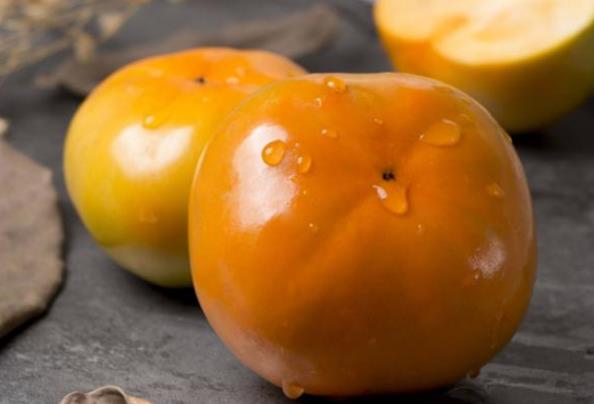 脆柿属于高糖分水果吗