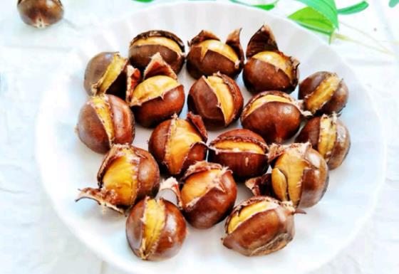 吃板栗可以吃杏仁吗引起胃痛不适消化不良(杏仁和栗子间隔多长时间吃)