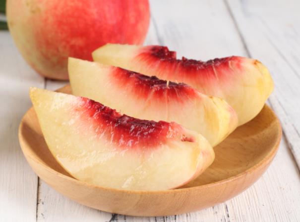 桃子可以与羊肉一起吃吗增加体内燥热之气上火(桃子和羊肉相克吗?)