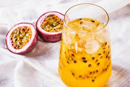 百香果的籽嚼碎吃好还是不嚼碎好?