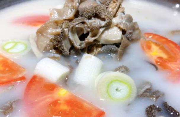 吃羊肉胃部难受怎么回事吃羊肉胃难受怎么办(吃羊肉胃不舒服是怎么回事)