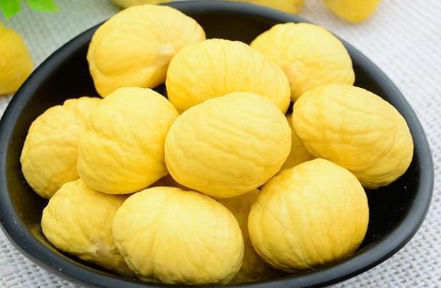 板栗里面的皮可以吃吗板栗怎么剥壳(板栗里面的皮可以吃吗?)