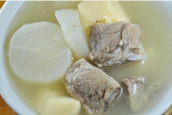 白萝卜和鸡肉能一起吃吗白萝卜和虾能一起吃吗(虾和鸡肉白萝卜可以同煮吗?)