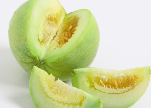 香瓜和西瓜能一起吃吗吃中药可以吃香瓜吗(西瓜和香瓜一起吃会怎样)