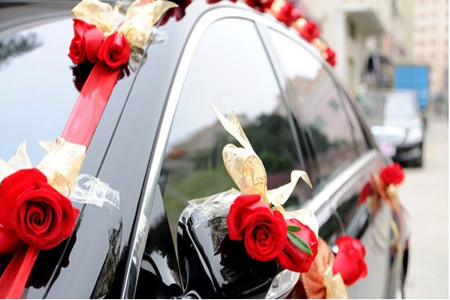 主婚车鲜花装饰教程