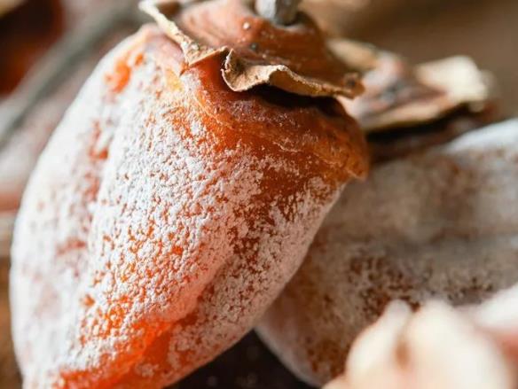 吃柿饼会发胖吗高糖高热量食物易造成脂肪堆积(柿饼吃了会长胖吗?)