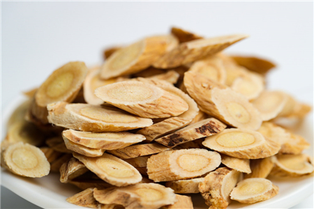 黄芪丹参泡水有什么功效能减肥吗怎么吃