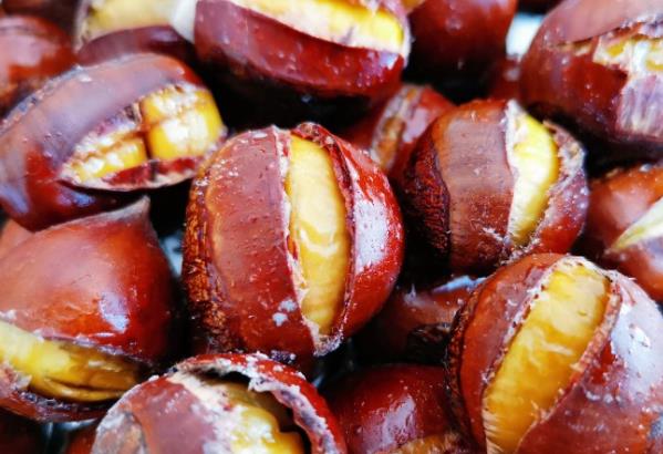 水煮板栗加盐还是加糖