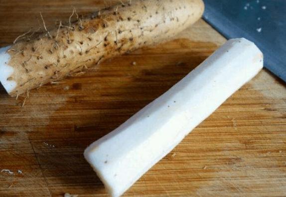 切山药手痒是怎么回事山药的粘液需要清洗么(切山药手奇痒怎么办)