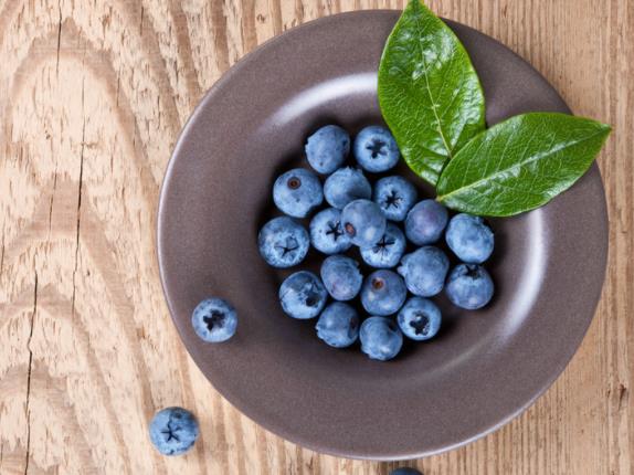 蓝莓可以空腹吃吗空腹吃多少颗蓝莓合适(蓝莓可不可以空腹吃)
