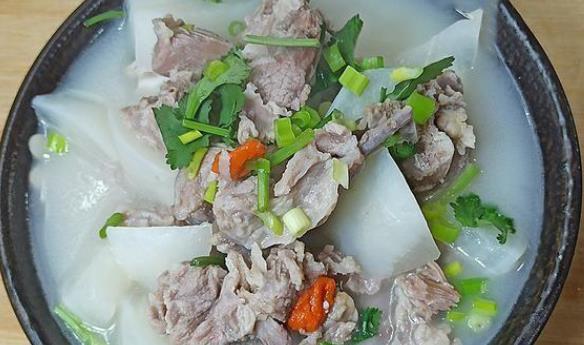 羊肉可以配菠菜一起吃吗