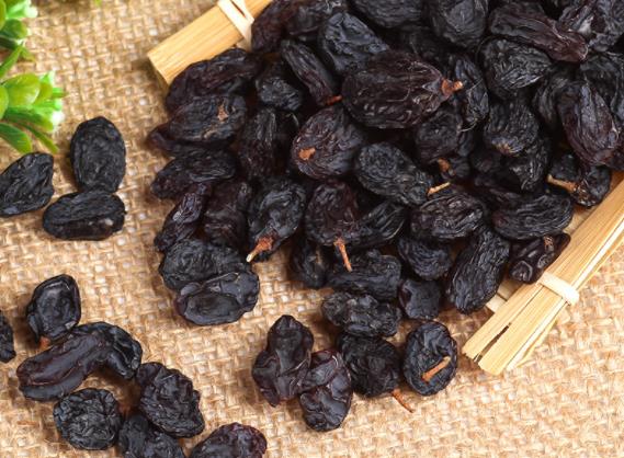 葡萄干怎么吃最好吃葡萄干如何制作(葡萄干怎么吃法大全)