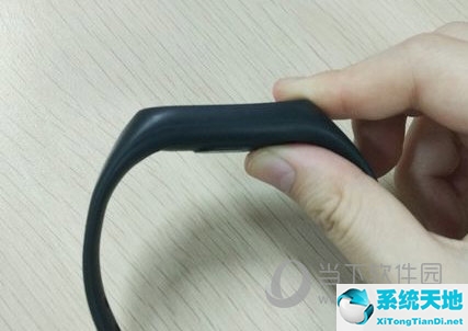 小米手环2代使用教程(小米手环2的正确安装步骤)