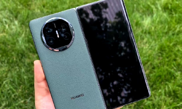 华为mate60pro电脑模式能玩lol吗为mate60pro玩lol端游怎么样(华为m6能玩英雄联盟吗)