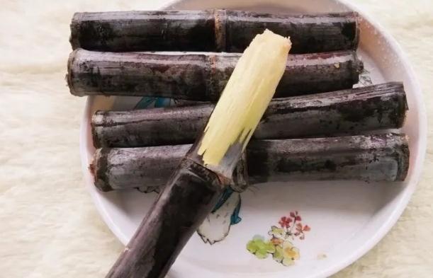 甘蔗有哪些功效与作用哪些人群不宜食用甘蔗(甘蔗用途和功效)