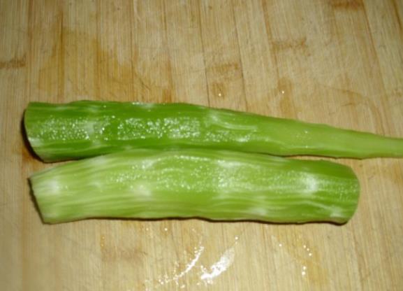 莴笋发苦能吃吗莴笋怎么去除苦味(莴笋变苦有毒吗)