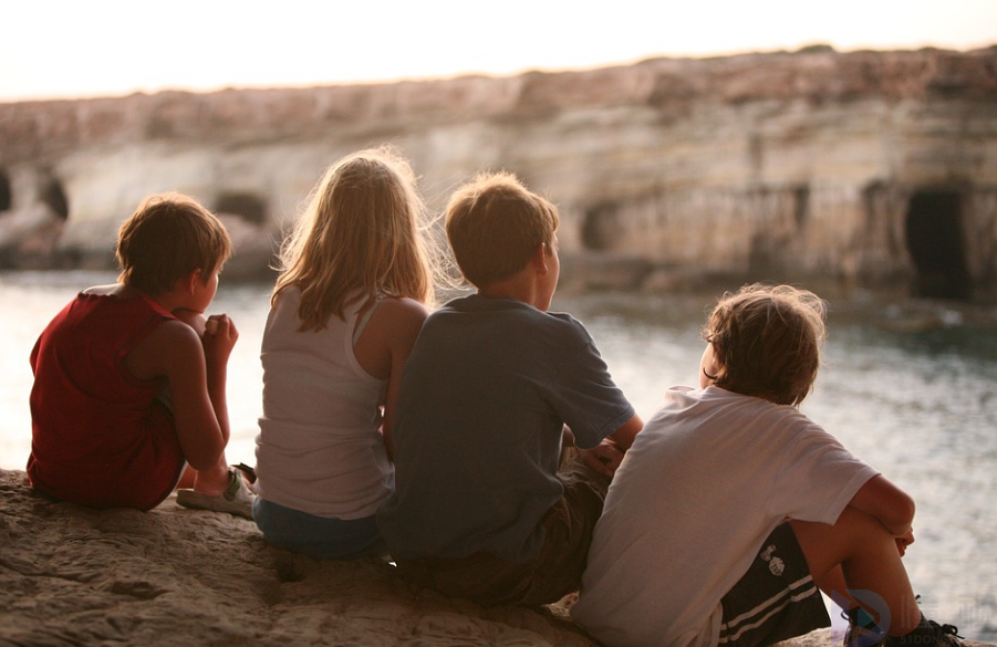 暑假中有趣的一件事情作文(暑假里有趣的一件事情)