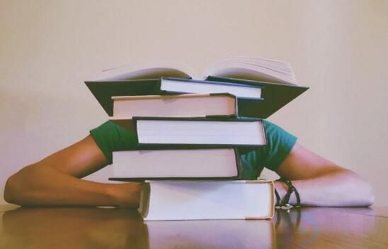 商务英语就业前景及收入