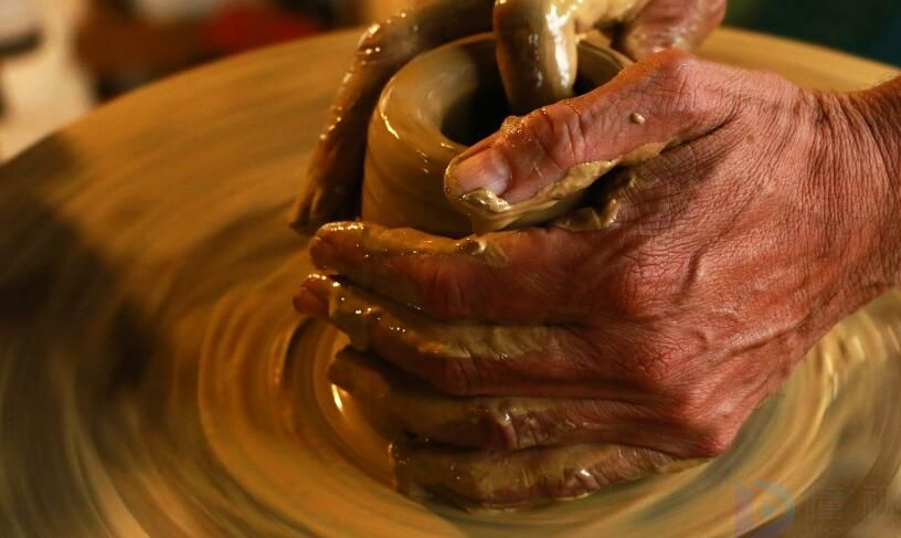 瓷器的种类(茶杯瓷器的种类)