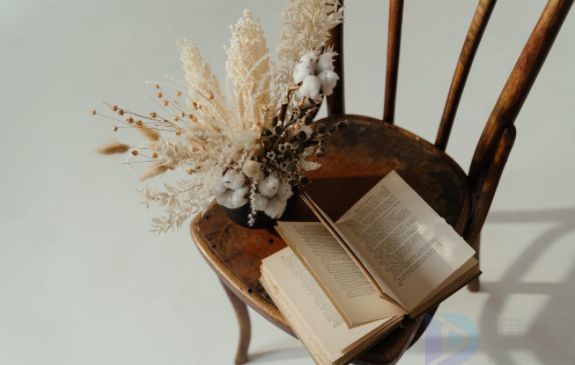 山中送别这首诗表达了作者送别友人是怎样的感情