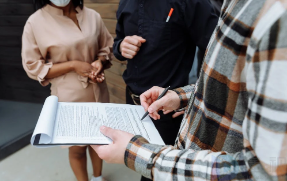 住宅房屋租赁合同经典版(住宅租赁合同模板下载)