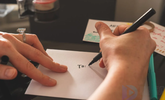 离婚的财产分割协议书范文格式(离婚的财产分割协议书范文格式怎么写)