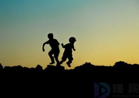 孩子自卑的十种表现(孩子自卑的十种表现有哪些)