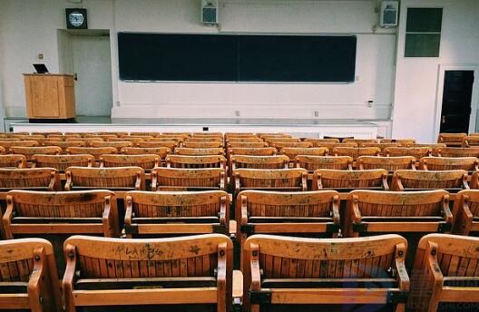 本科第一批和第二批的区别(本科第一批和本科第二批是什么)