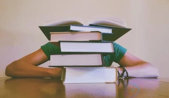 硕士应届生身份保留多久(研究生应届生的身份有多久)