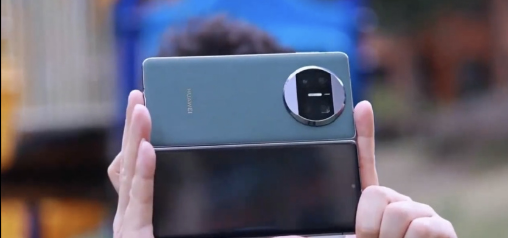 华为mate40pro边充电边玩