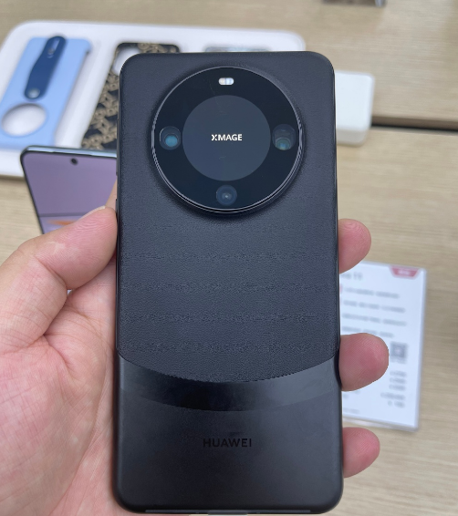 华为mate40pro边充电边玩