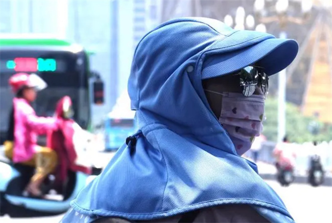 烈日炎炎是一个成语吗