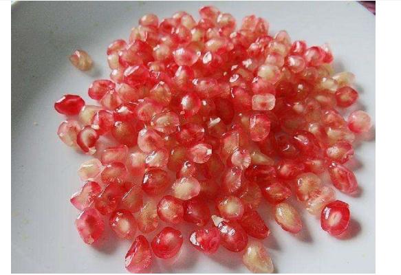 吃石榴不吐籽会得结石吗