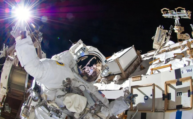 太空中的航天员需要看“天气预报”吗(航天员去太空有什么作用)