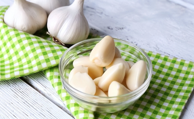 大蒜油软胶囊的功效与作用及禁忌