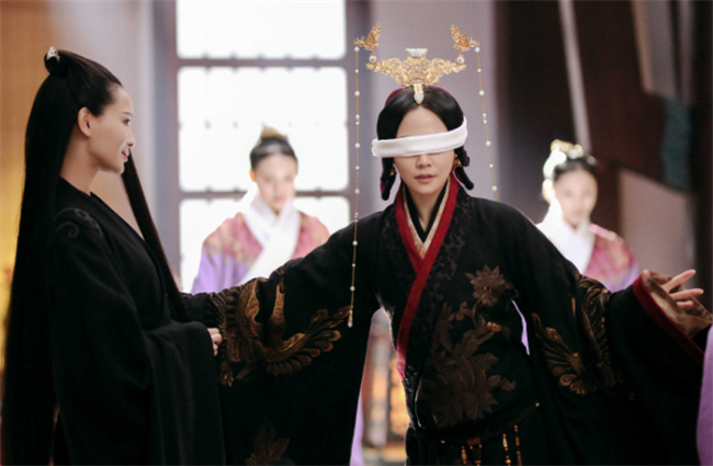 秦国华阳夫人是芈月什么人