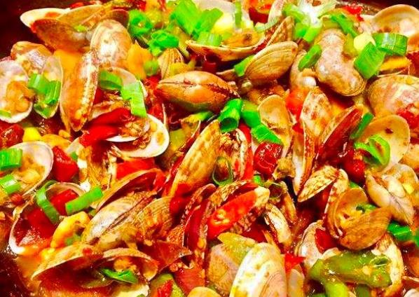 花甲吃多了会中毒吗