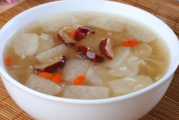 炖雪梨对牙痛有帮助吗哪种咳嗽不能吃冰糖炖梨(梨汤治牙疼吗)