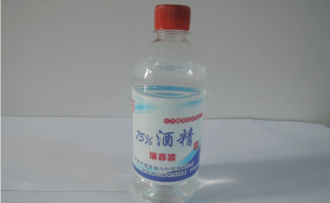 百多邦喷雾不含酒精、可直接冲洗伤口