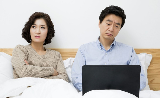 经常磨牙齿是什么原因引起的