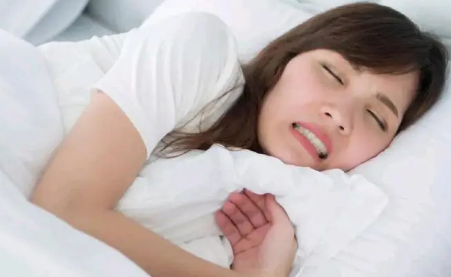 ​中年人磨牙是什么原因中年人磨牙怎么办(经常磨牙齿是什么原因引起的)