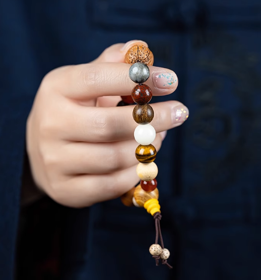 十八籽男的能戴吗十八籽手串什么人不能戴​了