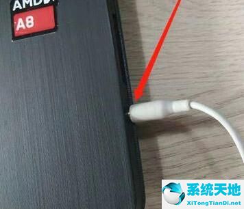 win10插耳机和外放都有声音(win10耳机插电脑只有右声道)