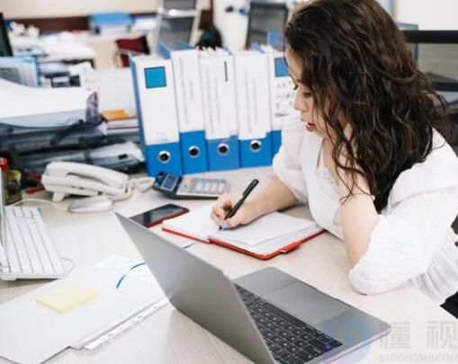 劳务派遣和正式员工区别(保险公司劳务派遣和正式员工区别)