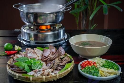 2023适合吃火锅的朋友圈文案(吃火锅文案说说)