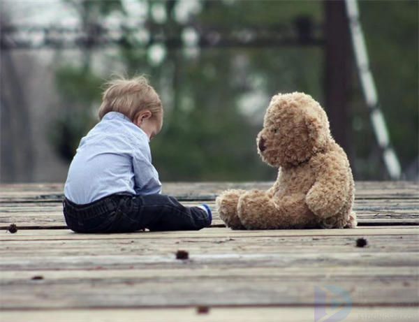 夸人类幼崽可爱文案(夸人类幼崽可爱文案句子)