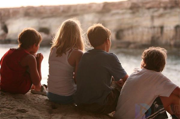 2023关于友情的短句文案(关于友情短句说说)