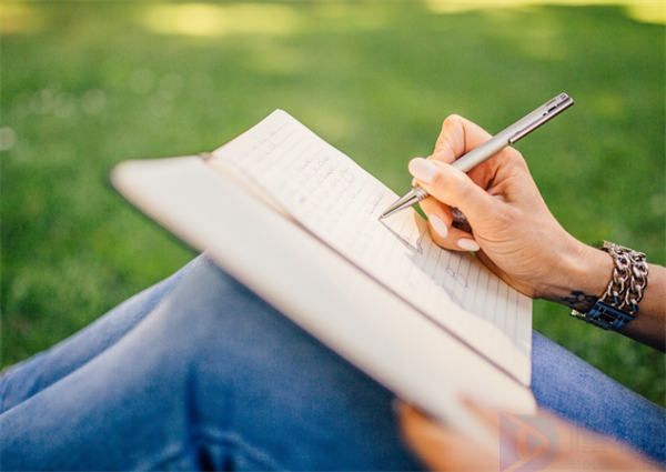 发朋友圈好好爱自己霸气句子