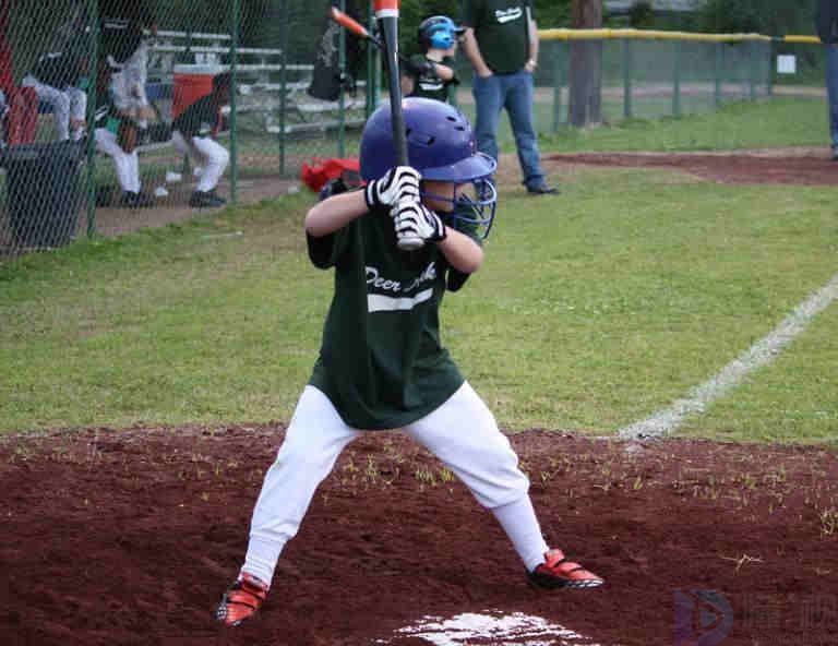 关于少年的唯美文案(关于少年的唯美文案长句)